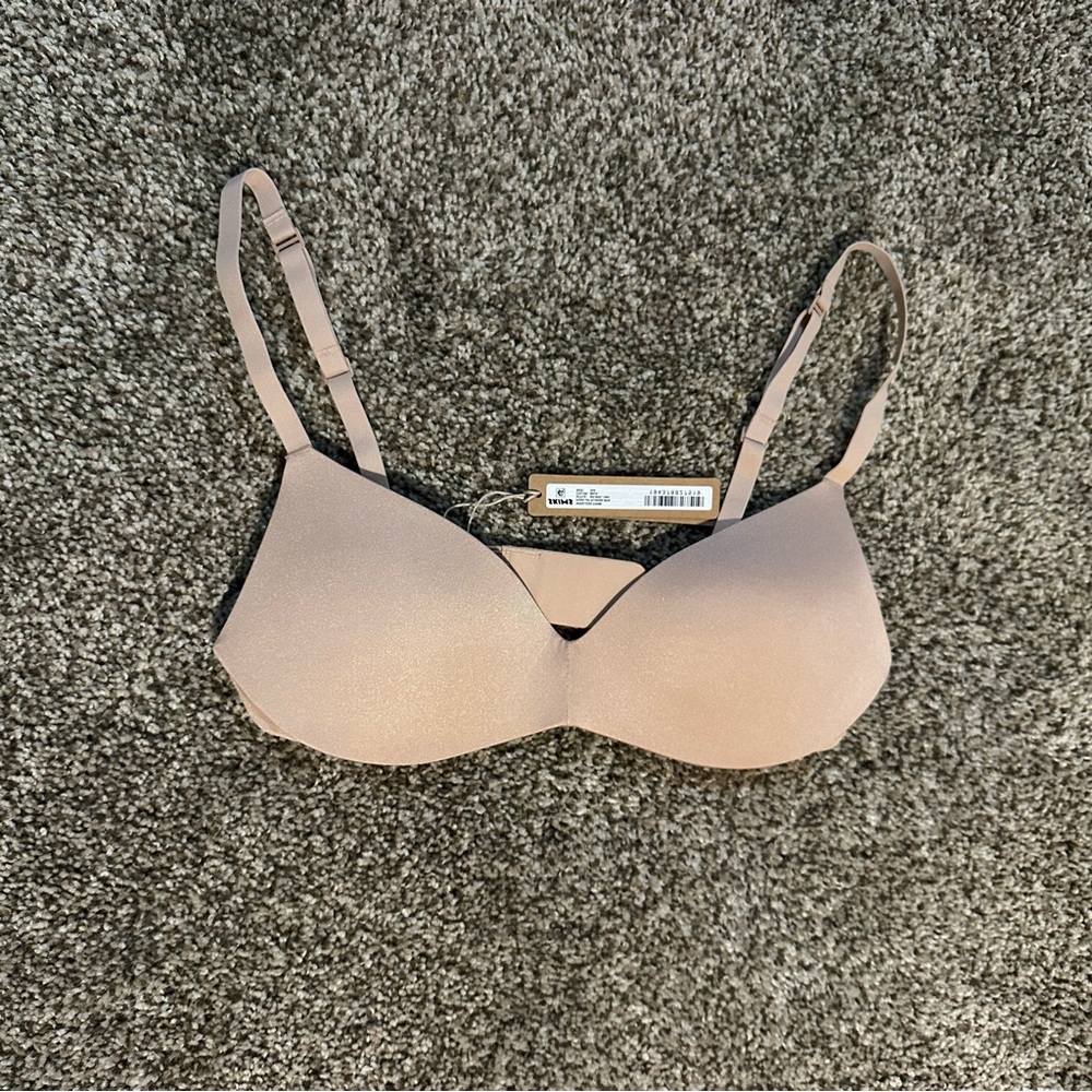 Skims wireless push up - Mica